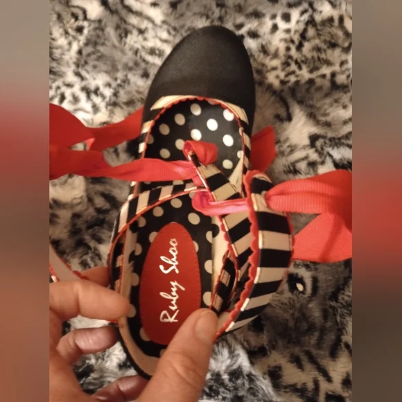 Retro Vegan Stripe Mary Jane Heels Women's - Picture 13 of 16